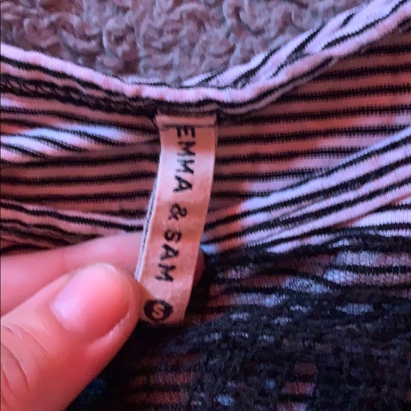 Black and white striped skull tank top - Picture 4 of 4